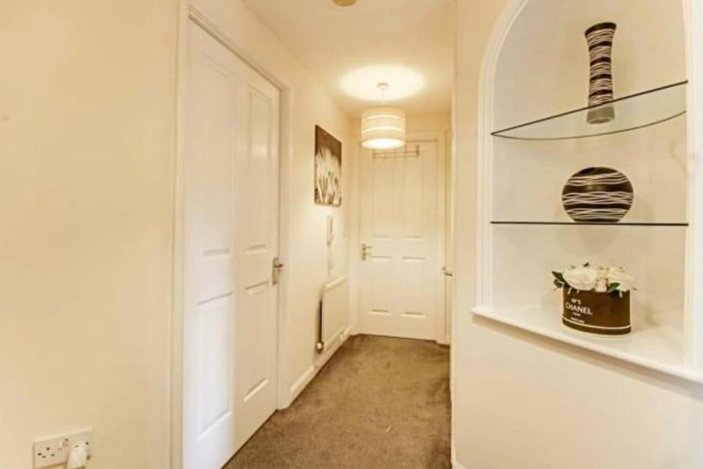 The Wickets - 2 Bedroom Apartment Overlooking Cricket Club Marton-in-Cleveland Extérieur photo