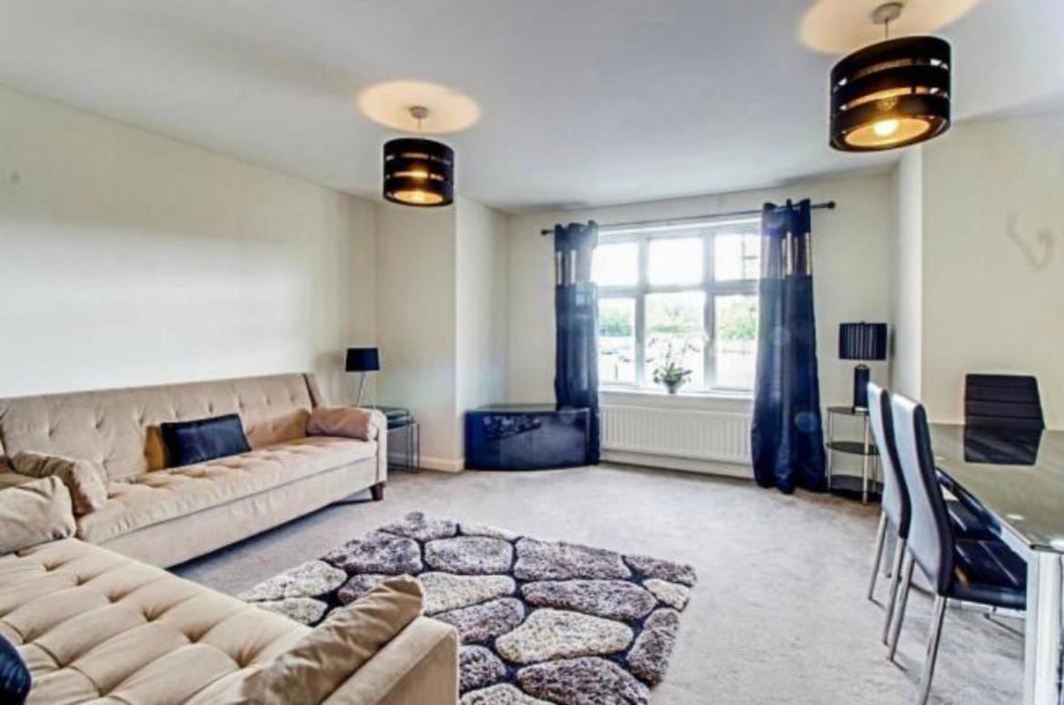 The Wickets - 2 Bedroom Apartment Overlooking Cricket Club Marton-in-Cleveland Extérieur photo