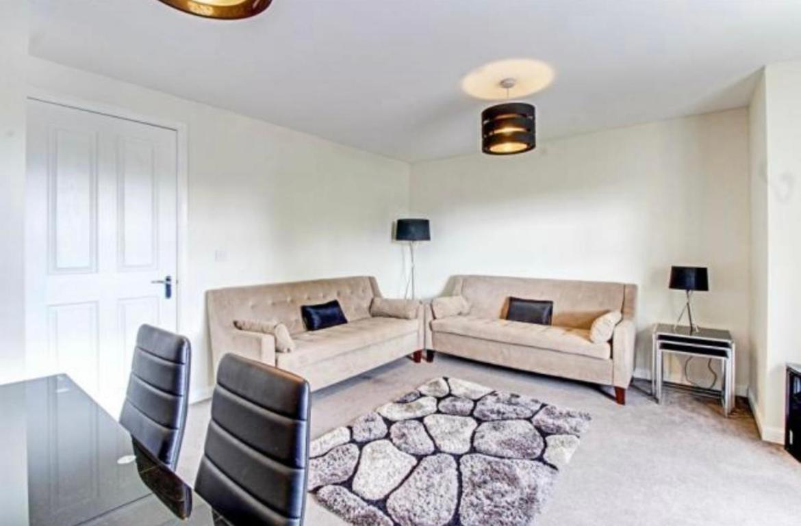 The Wickets - 2 Bedroom Apartment Overlooking Cricket Club Marton-in-Cleveland Extérieur photo